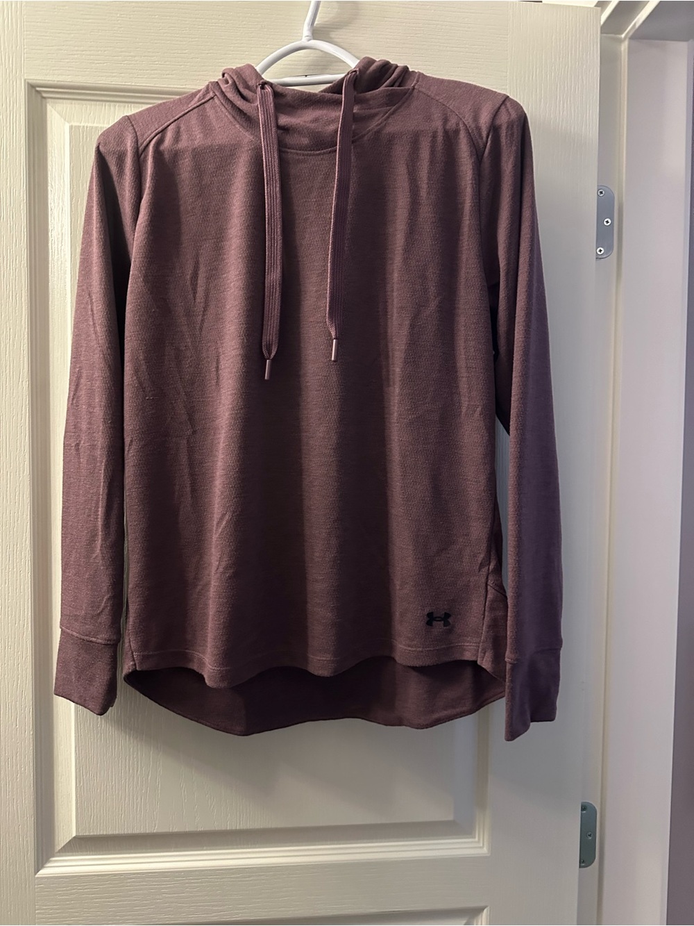 Under Armour Women’s Small Lightweight Crewneck High Low Hoodie Pullover - Plum